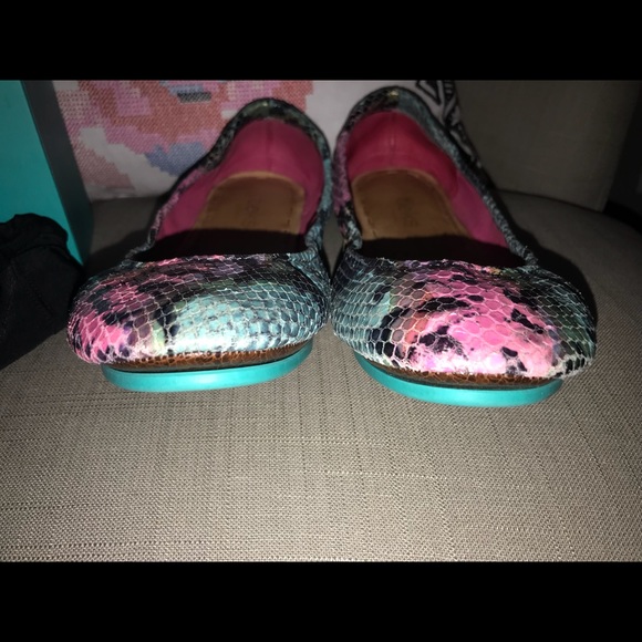 EUC Electric Snake Tieks - Picture 2 of 4